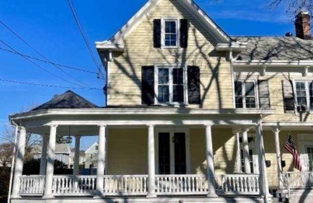 301 W Black Well St Unit A