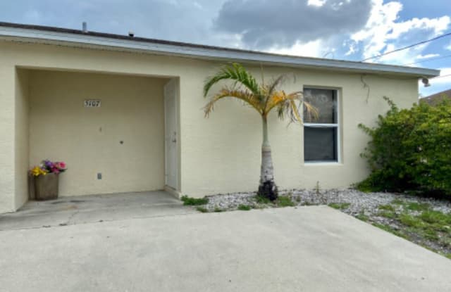 5105 26th st sw 5105 - 5105 26th Street Southwest, Lehigh Acres, FL 33973