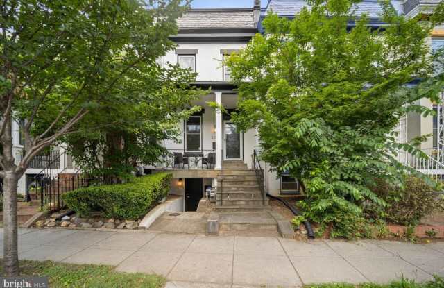2721 11TH STREET NW
