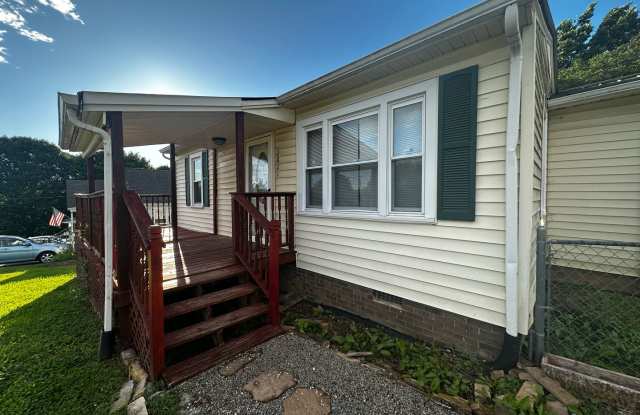 Two Bedroom-One Bath for rent in Morristown