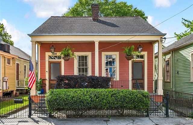 3426 ANNUNCIATION Street - 3426 Annunciation Street, New Orleans, LA 70115