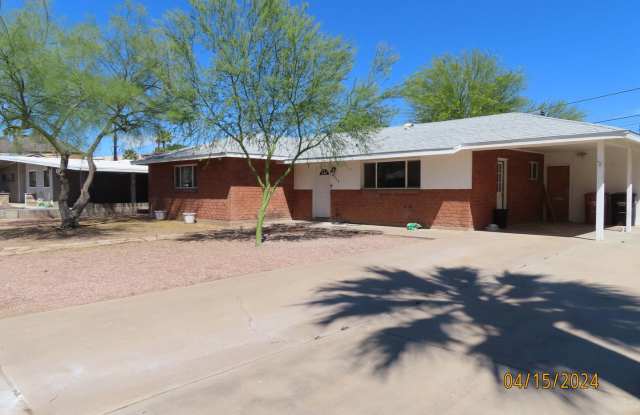 Newly Remodeled Stylish 3 Bedroom 2 Bath Home in Down Town Scottsdale photos photos