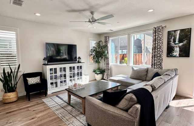 North Natomas Home