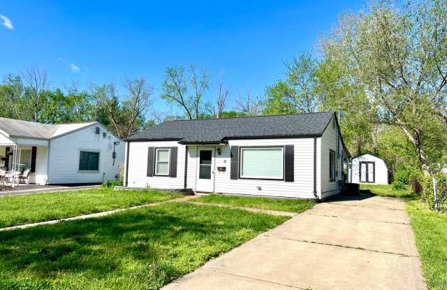 Meticulously Renovated 2 Bedroom - Presented by Tiffany Gerling's Team - 9 Rissant Drive, Florissant, MO 63031