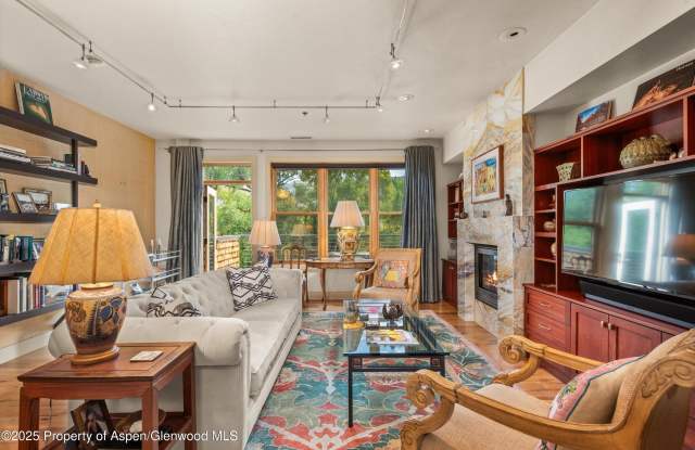 Photo of 227 Midland Avenue unit: 22