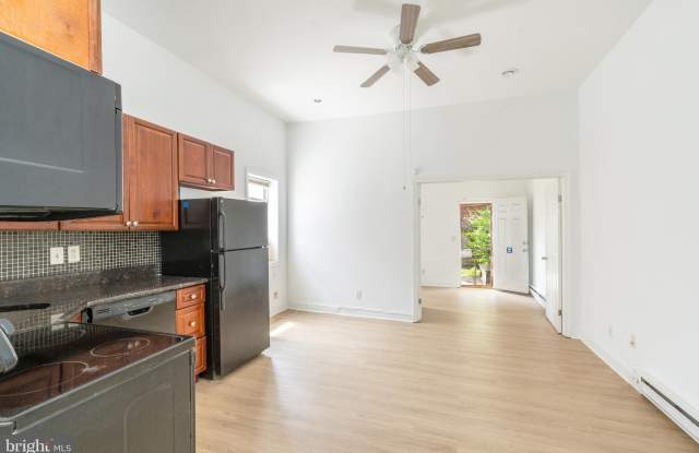 2530 N 15TH STREET