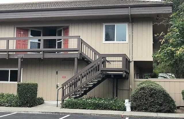 4527 Montgomery Dr Apt 12