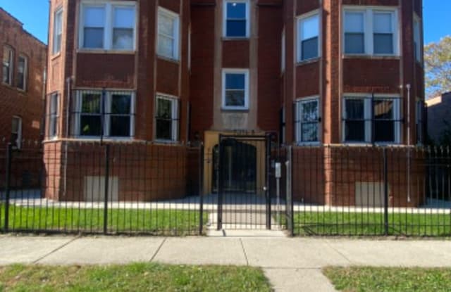 7318 S Dorchester Ave 2S - 7318 South Dorchester Avenue, Chicago, IL 60619