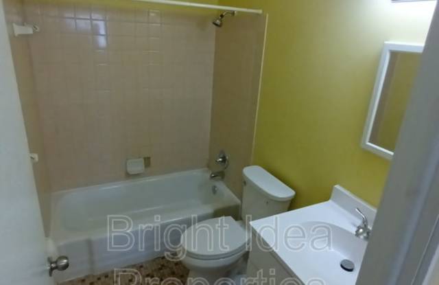 5940 East River Road - 11