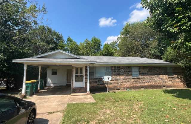 Photo of 505 E Fir St