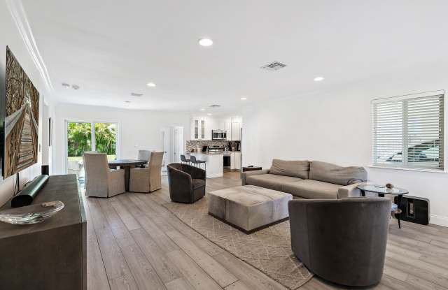 256 Alhambra Place