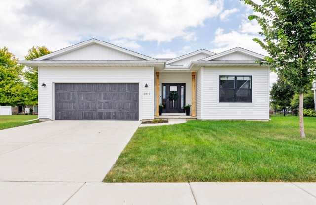 Photo of 2935 Glendale Lane