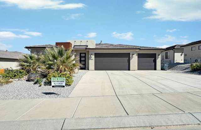 3011 E. Lavatera Dr.