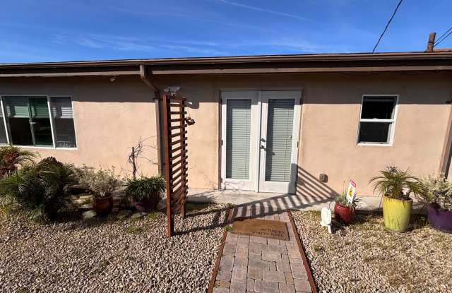 Charming 1 bed/1 bath ADU Studio in Upper Seaside