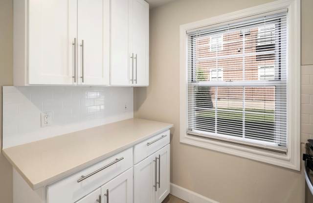 Palisades Gardens Apartments