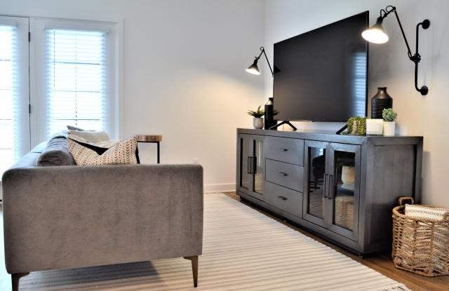 200 Finery Forge Way Unit E22
