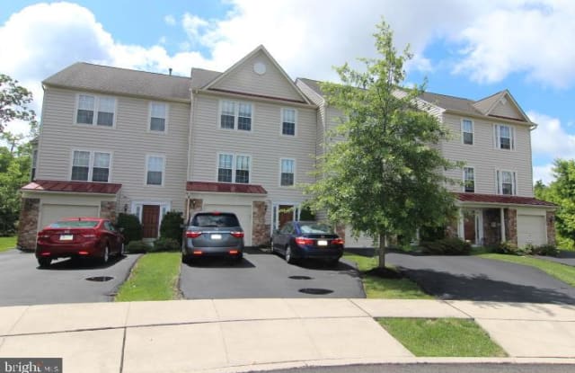 302 DEVON COURT - 302 Devon Court, Montgomeryville, PA 19454