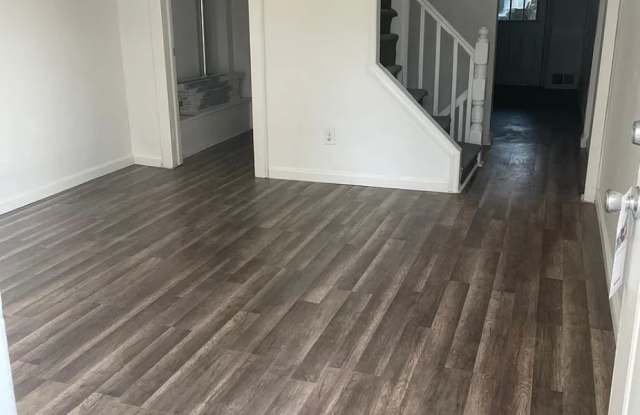 81 Wakeman Avenue
