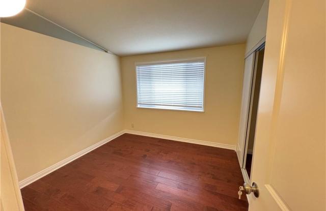 506 South Fircroft Street