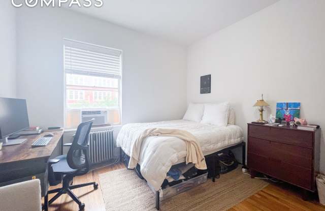 320 West 20th Street