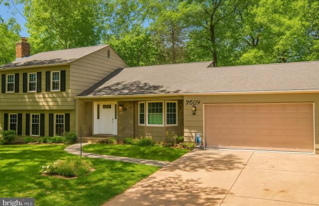 Photo of 7609 MULBERRY BOTTOM Lane