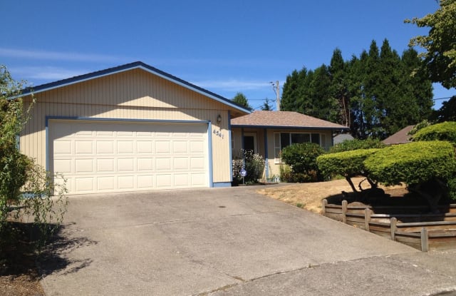 4541 Pullman Court SE - 4541 Pullman Court Southeast, Salem, OR 97302