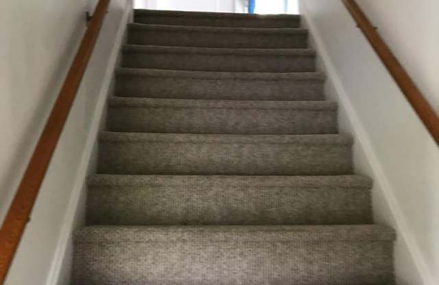 Photo of 3 bedrooms 2 baths