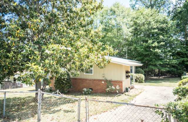 $500 PER BEDROOM HOUSE IN AUBURN!