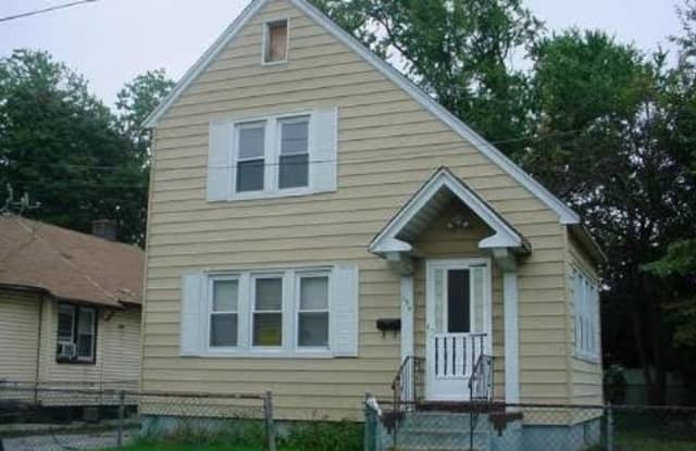 194 Yale St - 194 Yale Street, Hempstead, NY 11550