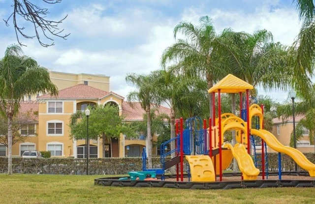 Photo of 5560 NW 61st St