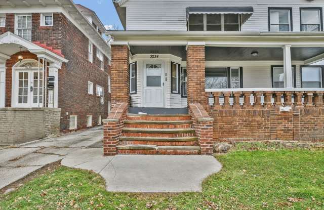 3234 Euclid Heights Boulevard
