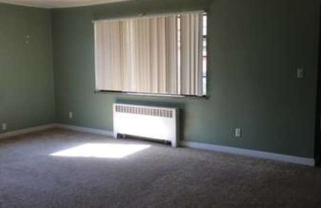 Photo of 1635 Section Road