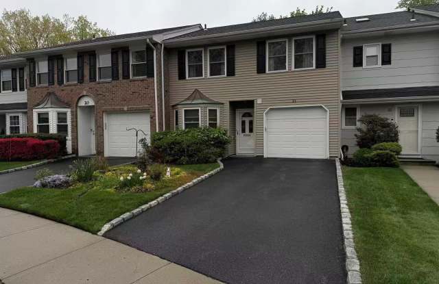 21 Manors Drive