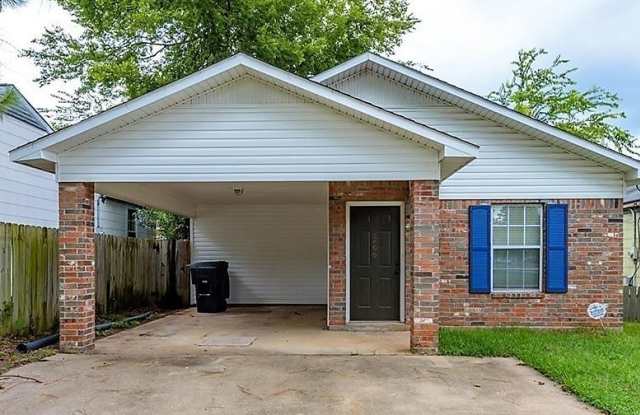 Photo of 4 Bed home waiting!