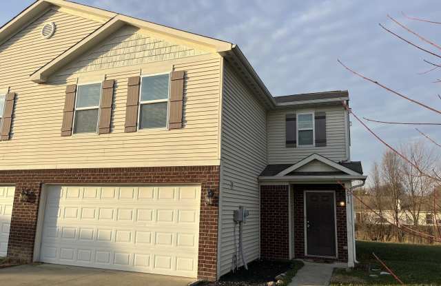 Photo of 2014 Falcon Court