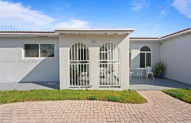 Photo of 331 SW 123rd Ave