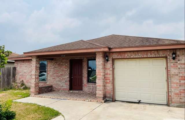 4714 HIDDEN ACRES