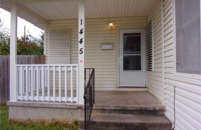 1445 Brentwood Drive