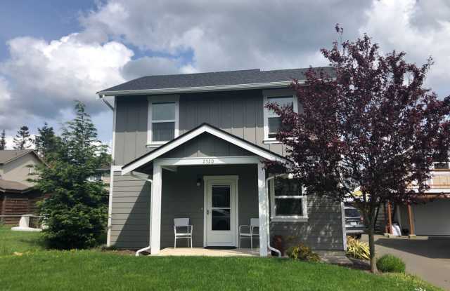 Newer Pet Friendly Home with detached Garage close to Barkley Trail system