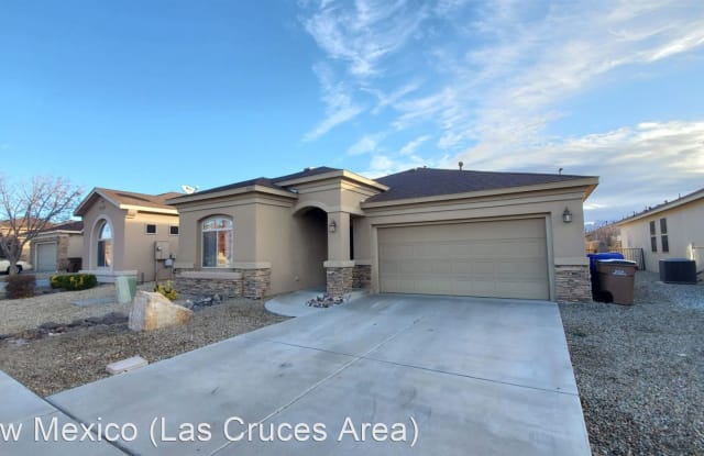 7552 Vista De Oeste Pl. - 7552 Vista De Oeste Place, Las Cruces, NM 88012