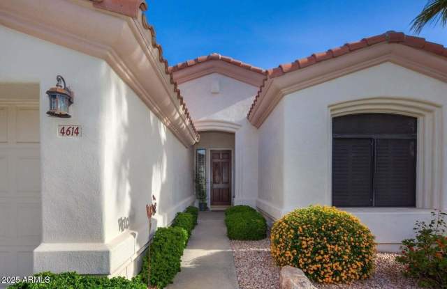 4614 N DESERT STREAM Way