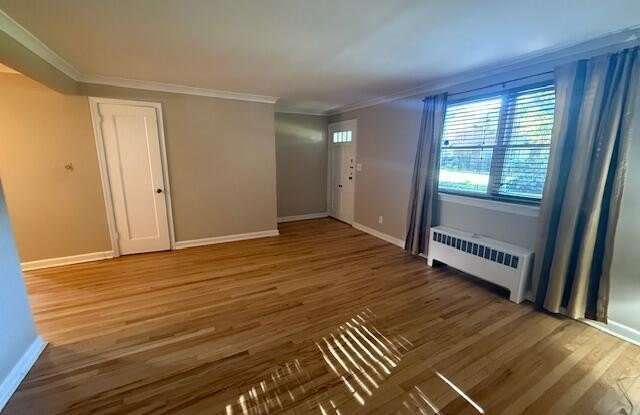 82 Manor Drive unit: 803