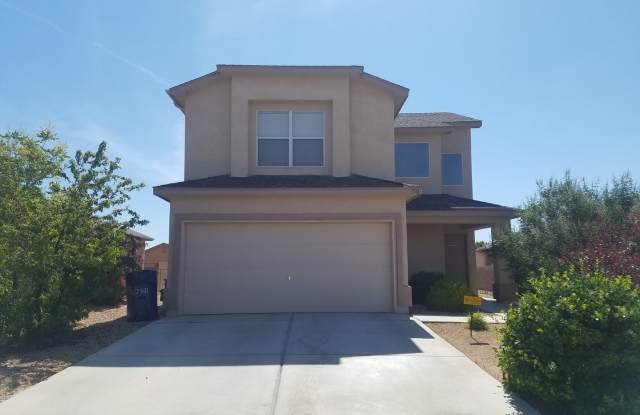 3 bed 2 bath 2300 sq ft home-New Carpet
