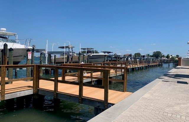 5353 Gulf Blvd Apt A401