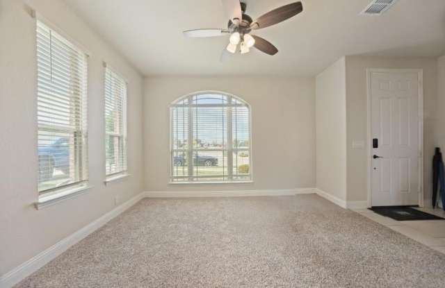 1076 Imperial Eagle Road