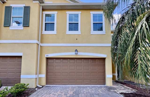 Photo of 3 Bedroom, 2.5 Bath East Orlando Townhome in Desirable Econ Trails!