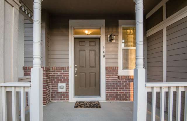 2 Bedroom 2 1/2 Bath in Mosaic