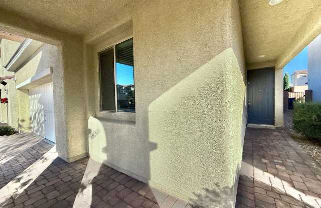 MUST SEE 3BD/2BA HOME!