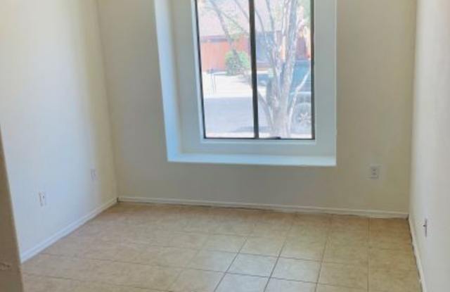 2174 East Calle Los Marmoles