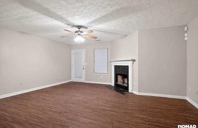 Charming 3BR Townhome in Decatur